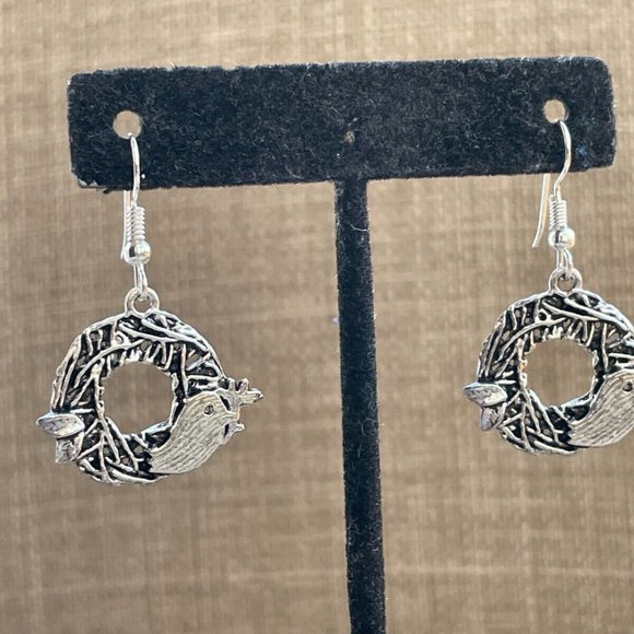 Women Earrings Silver Tone Fashion Jewelry Bird Earrings - Picture 2 of 11